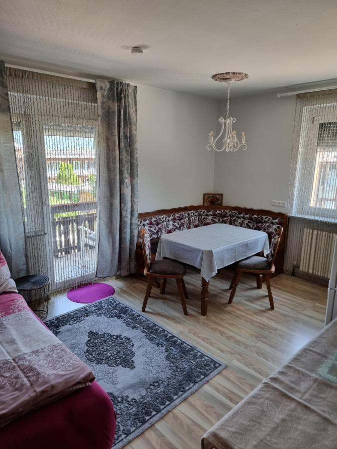 Ferienhaus Burgblick Treffen Eksteriør billede