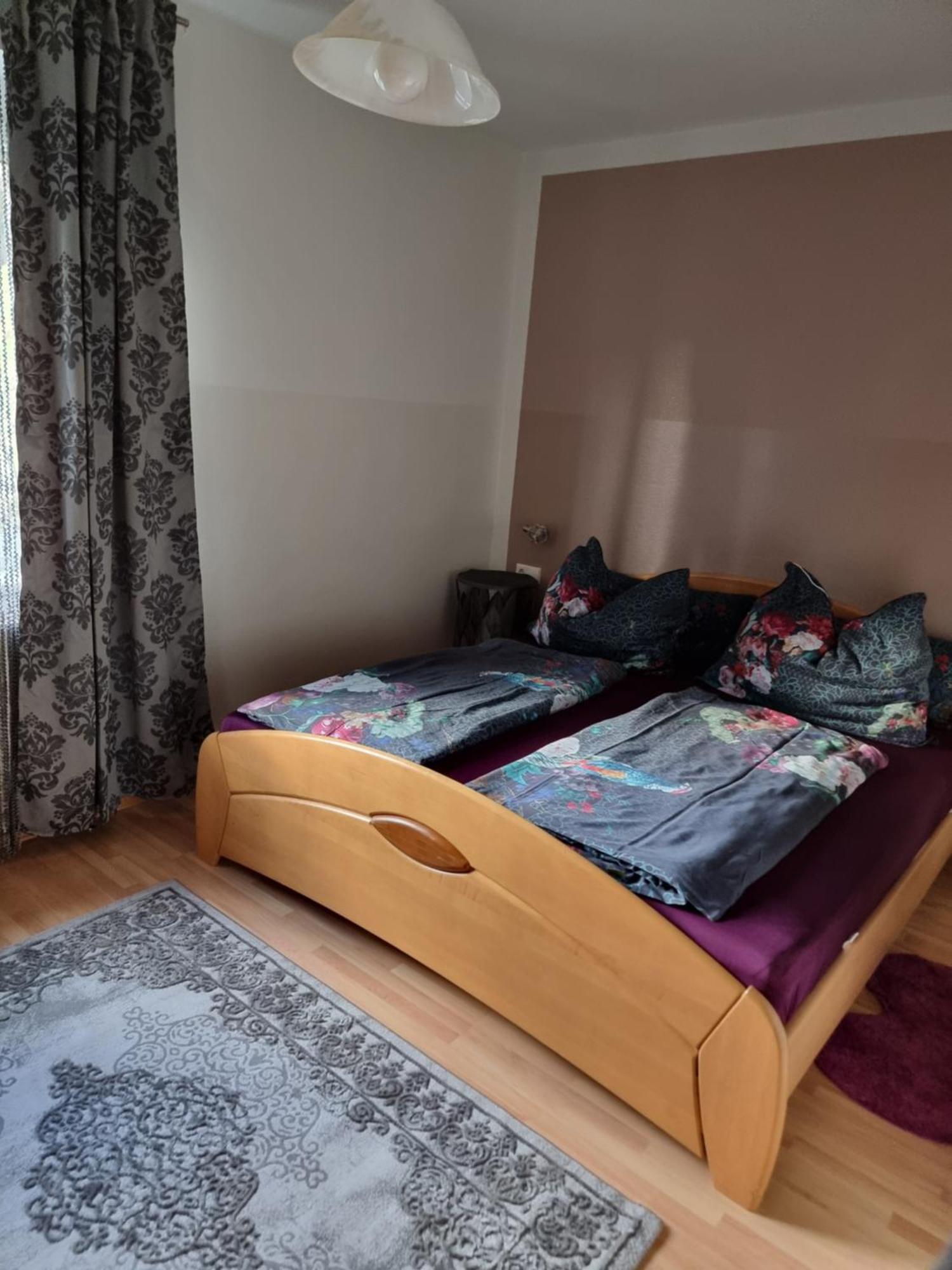 Ferienhaus Burgblick Treffen Værelse billede